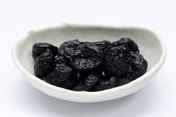 تصویر 3 از آلو بخارا سیاه خشک با عطر خاص و ماندگار