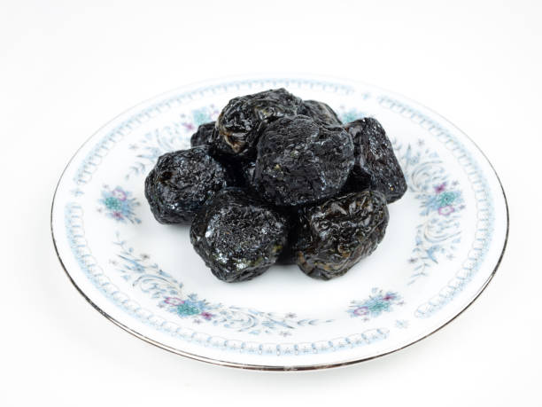 تصویر 3 از آلو بخارا سیاه تقویت‌ کننده انرژی و شادابی