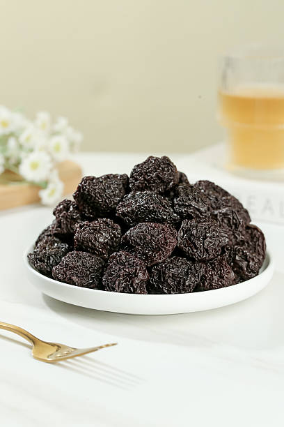 تصویر 1 از آلو بخارا سیاه تقویت‌ کننده انرژی و شادابی