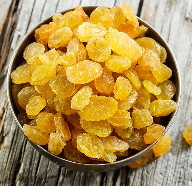 تصویر 1 از کشمش زرد درجه‌ یک با طعم شیرین و طبیعی