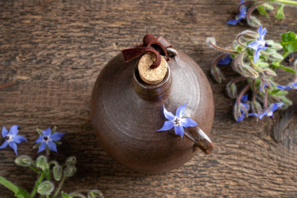 تصویر 3 از انواع عرق کاسنی خالص تهیه شده با بهترین گیاهان