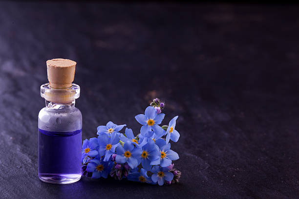 انواع عرق کاسنی خالص تهیه شده با بهترین گیاهان