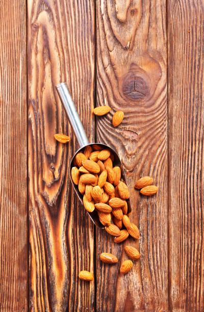 تصویر 2 از بادام تلخ تازه و با کیفیت مناسب مصارف دارویی