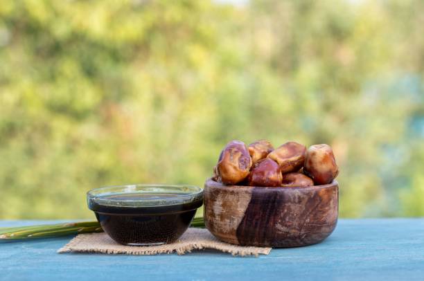 تصویر 1 از شیره خرما مناسب ورزشکاران و افراد پرانرژی