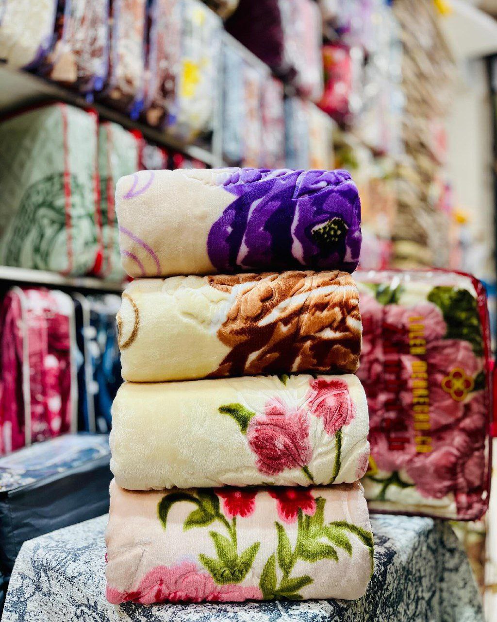 فروش ویژه ‌و خرید به صرفه پتو زنبق گلدار الوان