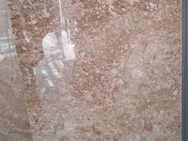 تصویر 5 از خرید سنگ تراورتن عباس آباد شکلاتی موج دار