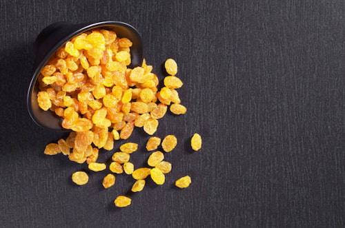 تصویر 1 از عرضه مستقیم کشمش زرد طلایی بی دانه صادراتی + قیمت رقابتی