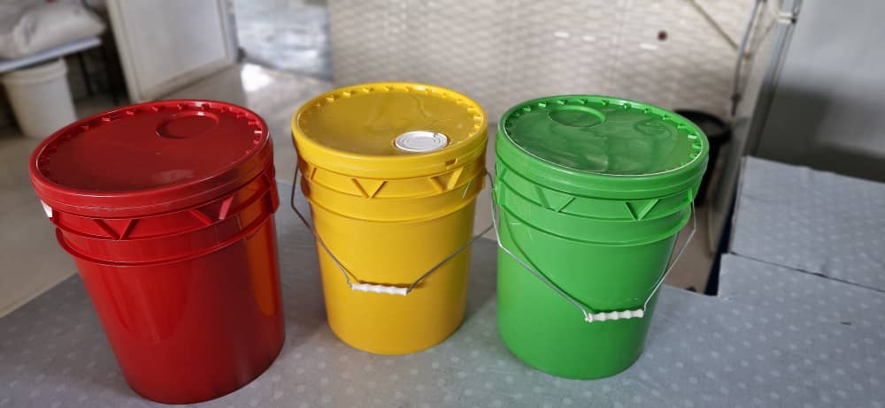 تصویر 1 از قیمت خرید سطل پلاستیکی استوانه ای + فروش ویژه