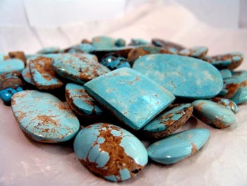 تصویر 4 از عرضه سنگ فیروزه طبیعی و تراش‌ خورده