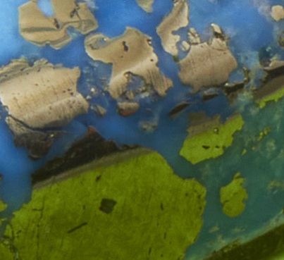 تصویر 2 از سنگ فیروزه نیشابور + مناسب کارگاه‌ های جواهرسازی