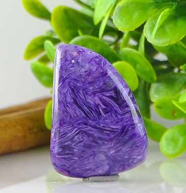 تصویر 2 از پخش سنگ یاقوت کبود بنفش + کمیاب و اصل