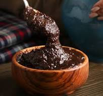 تصویر 2 از رب انار طبیعی با رنگ تیره و عطر عالی