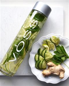 تصویر 4 از آب معدنی ووس با کیفیت ویژه برای پذیرایی خاص