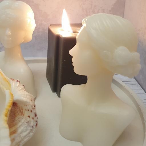 شمع بدون رایحه مجسمه‌ای دختر