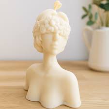 تصویر 3 از شمع بدون رایحه مجسمه‌ای دختر