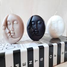 تصویر 2 از شمع فانتزی عروسکی با طراحی جذاب