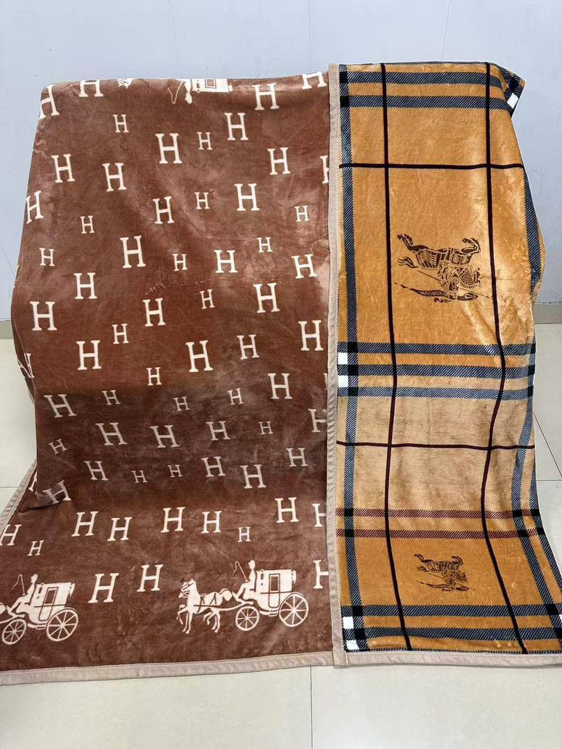 تصویر 2 از فروش ویژه و پخش عمده پتو برند دو رو