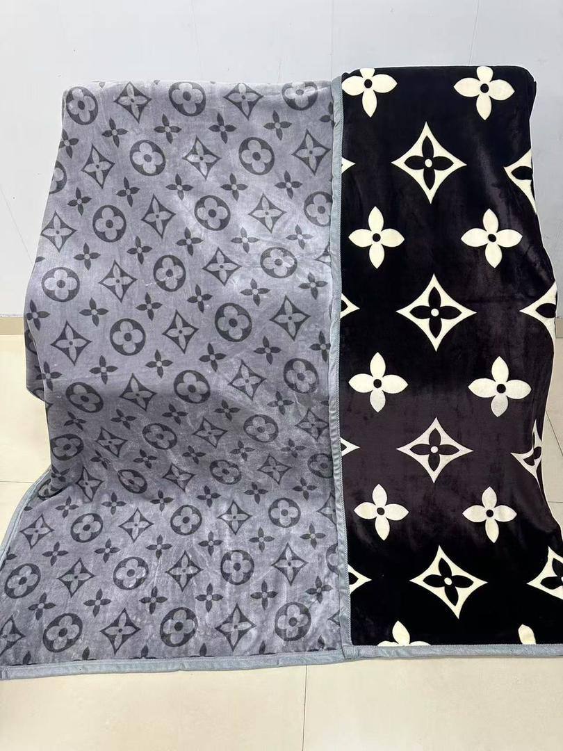 خرید به صرفه و پخش مستقیم پتو برند دو رو دو نفره