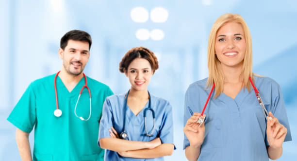 تصویر 1 از سفارش لباس پرستار اورژانس از تامین کننده دست اول