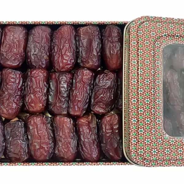 خرما پیارم جعبه ای با بسته بندی شیک