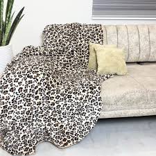 تصویر 2 از پتو طرح پلنگی گزینه ی ایده آلی