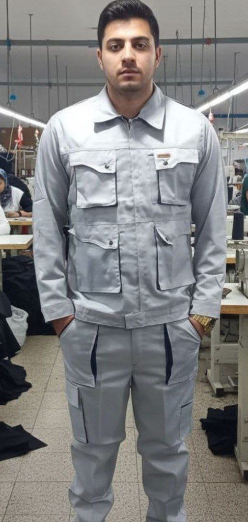 تصویر 2 از خرید لباس کار در شیراز با تنوع بالا و لباس کار زمستانی و روپوش رستورانی