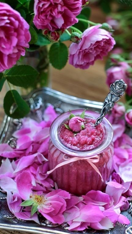 تصویر 4 از خرید و فروش مربای گل سرخ ایلیا با شرایط فوق العاده (۳۰۰ گرمی)