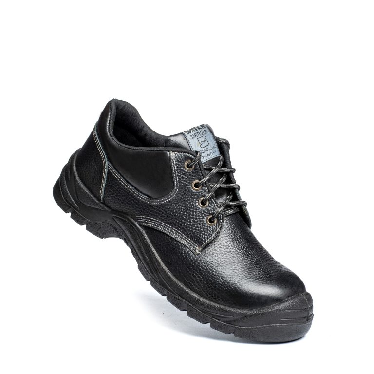 تصویر 3 از کفش ایمنی هیراد همراه دائمی پیمانکاران برق