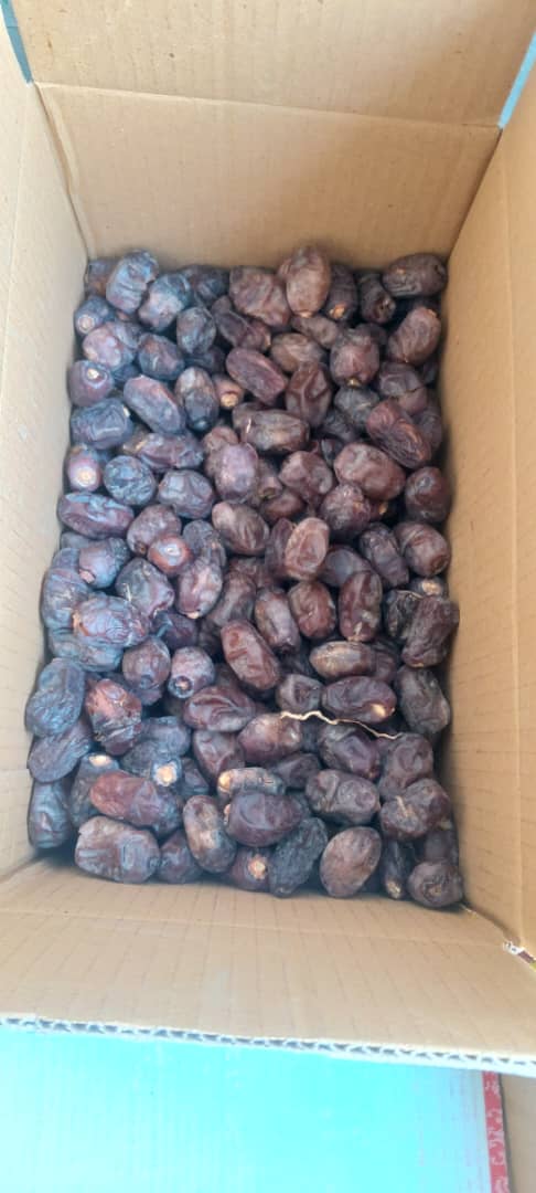 تصویر 2 از فروش خرما ضایعاتی جنوب کرمان شهرستان عنبرآباد