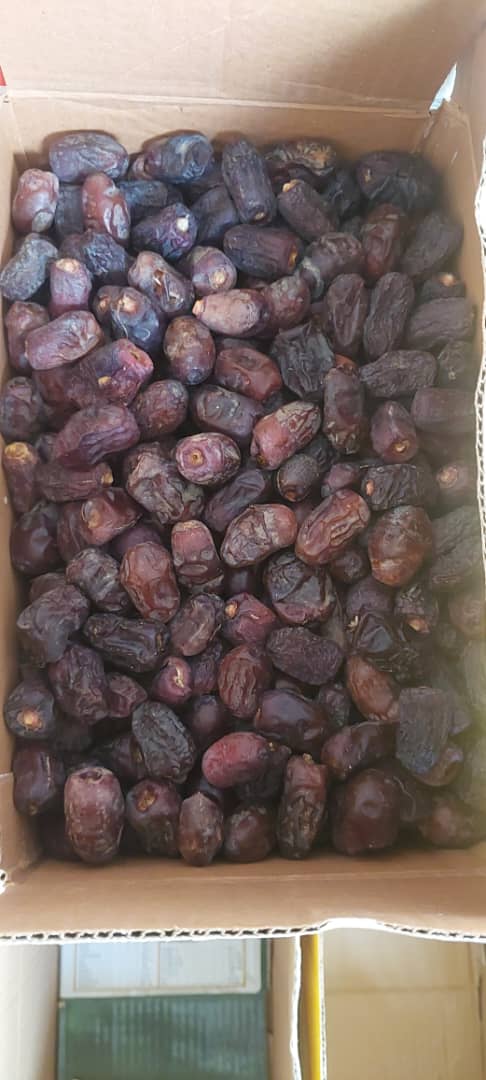 تصویر 3 از فروش خرما ضایعاتی جنوب کرمان شهرستان عنبرآباد