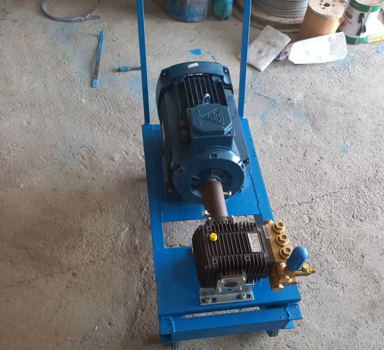 تصویر 1 از پمپ کارواش با پمپ برتولینی ایتالیا و الکتروموتور موتوژن ۲۰۰ بار  فروش به صورت عمده + قیمت خرید