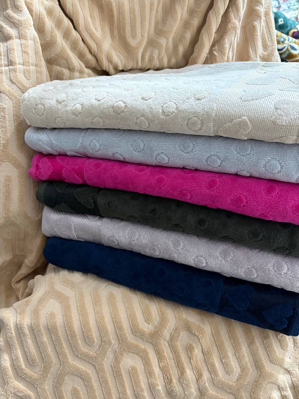 پخش عمده و فروش ارزان حوله حمام بهپود آذر