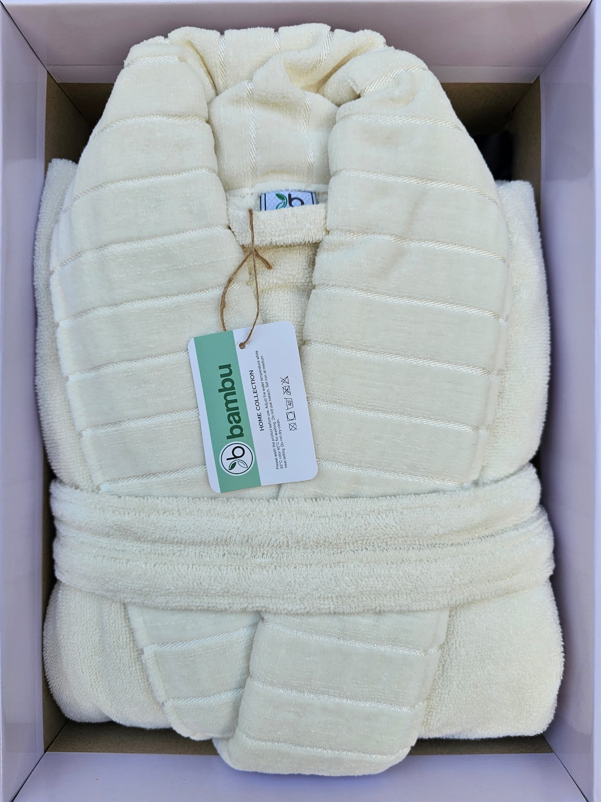 قیمت خرید عمده حوله تن پوش بامبو سفید