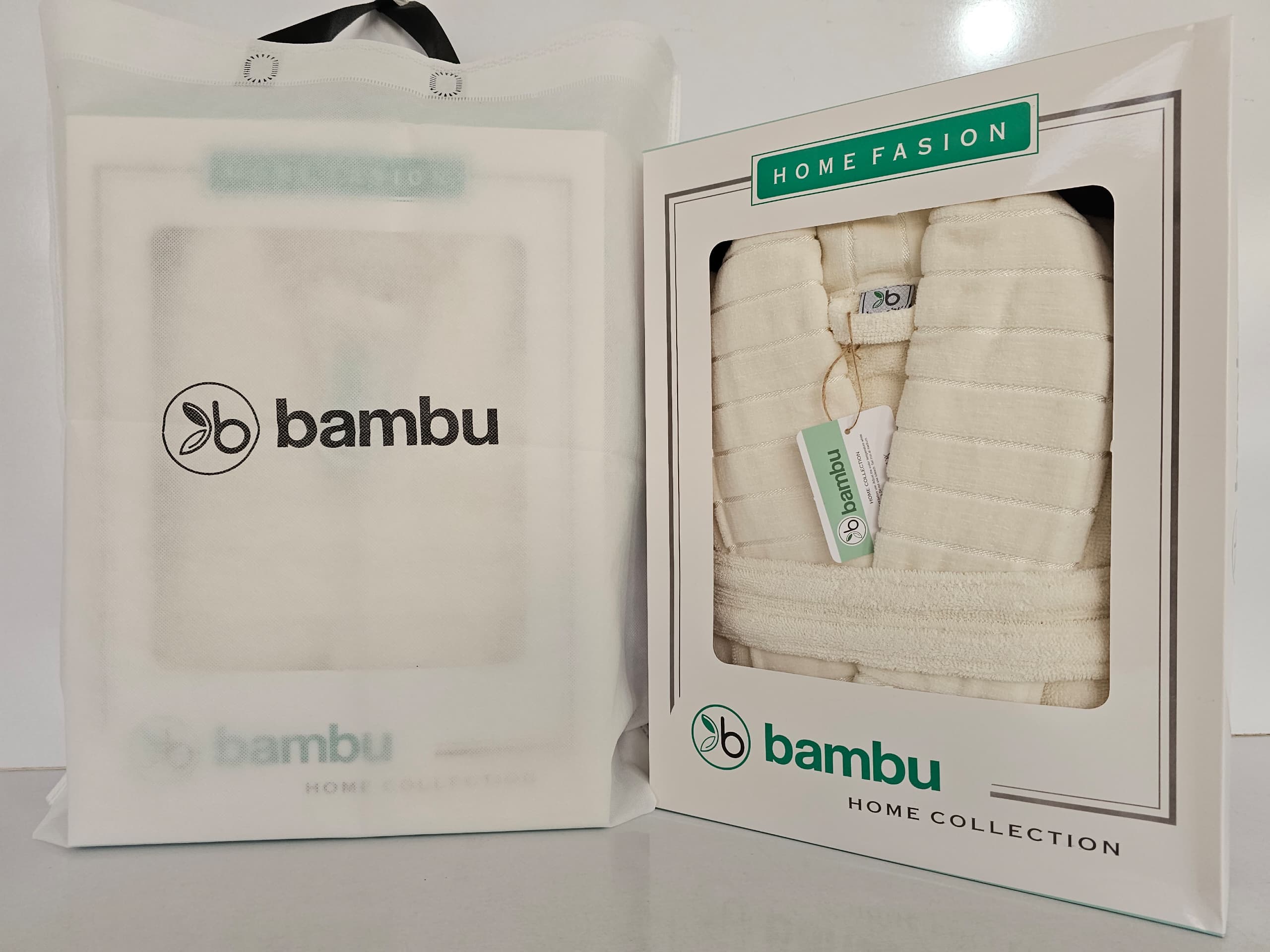 تصویر 1 از قیمت خرید عمده حوله تن پوش بامبو سفید