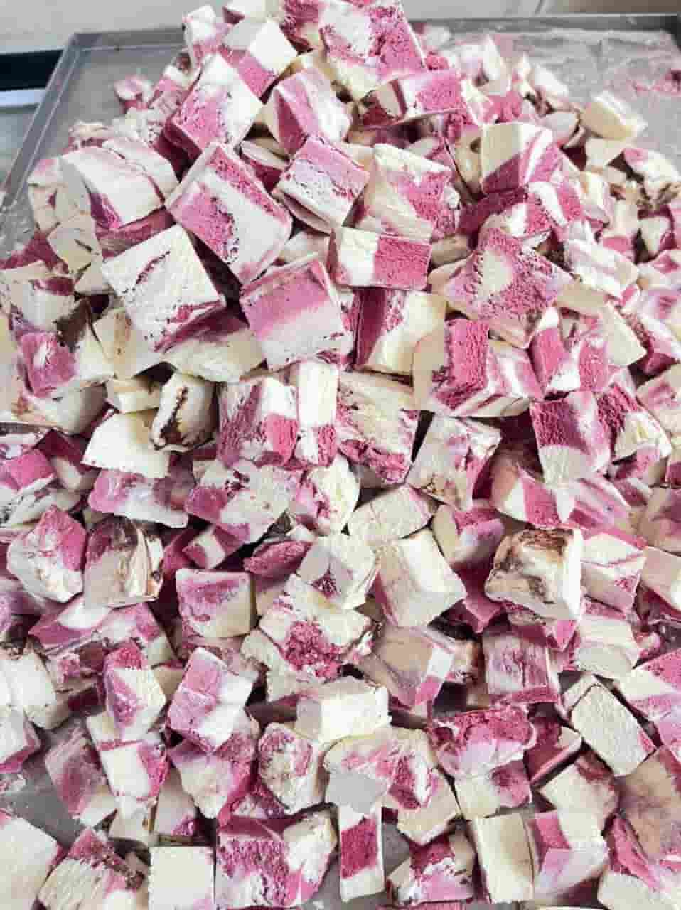 بستنی خشک وانیل شاتوت طعم دلپذیر