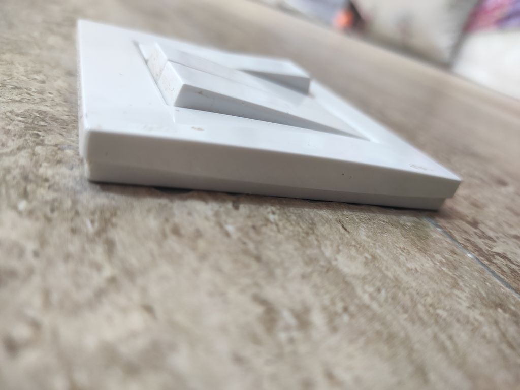 تصویر 1 از کلید و پریز صنعتی توکار با مقاومت فوق العاده