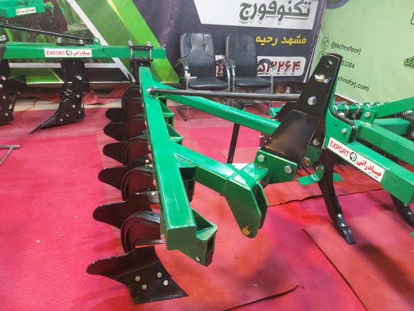 تصویر 1 از گاوآهن هشت خیش با طراحی چند خیش برای شخم عمیق و یکنواخت