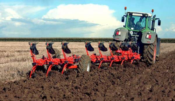 تصویر 3 از گاوآهن هشت خیش با طراحی چند خیش برای شخم عمیق و یکنواخت