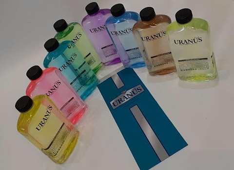 آب معدنی رنگی اورانوس در بسته بندی متنوع