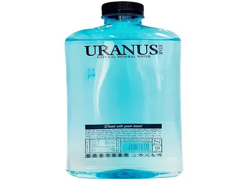 تصویر 1 از آب معدنی رنگی اورانوس در بسته بندی متنوع