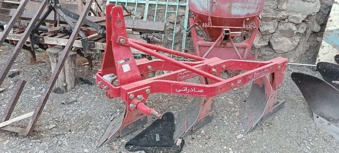 گاوآهن پایه کوتاه با طراحی فشرده و مناسب برای زمین‌ های با فضای محدود