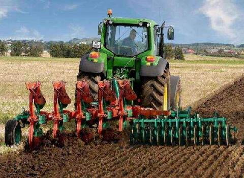 تصویر 4 از گاو آهن ایرانی با ساختار محکم و کارکرد مؤثر در شرایط گوناگون زمین