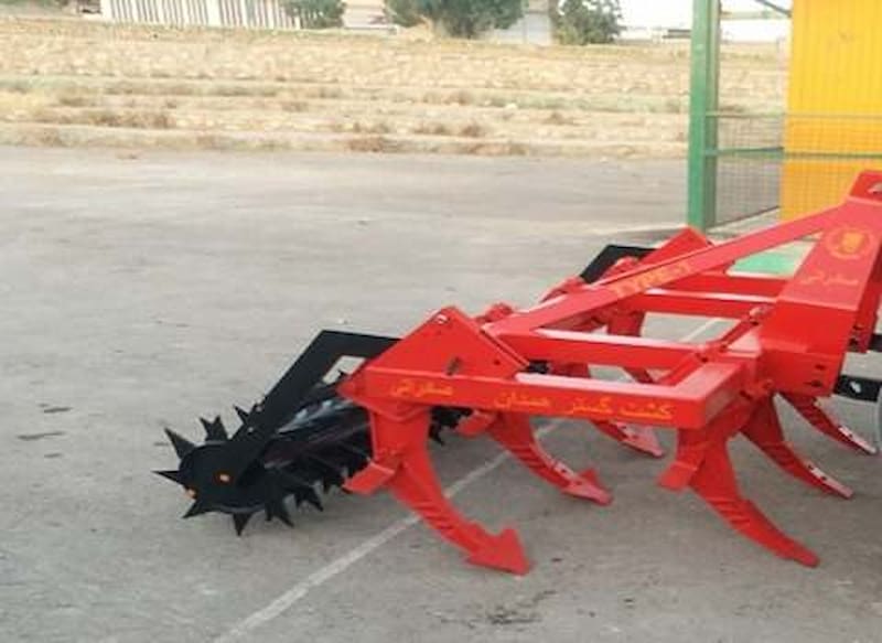 تصویر 3 از گاوآهن همدان با بدنه مستحکم و عملکرد بهینه در انواع خاک‌ های زراعی