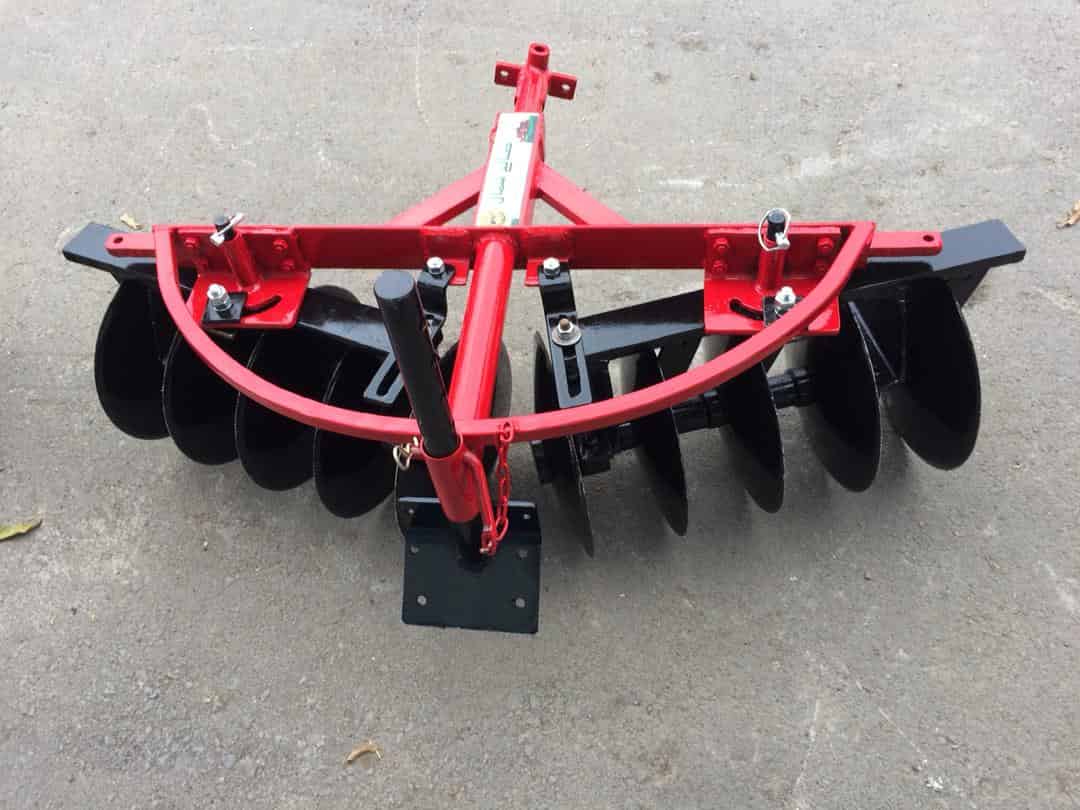 گاوآهن پایدار ساز خراسان با سیستم انعطاف‌ پذیر و تیغه‌ های قابل تنظیم