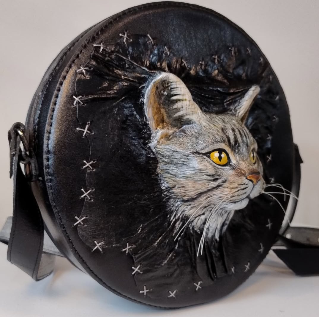 کیف دوشی زنانه چرم دستدوز و دست ساز