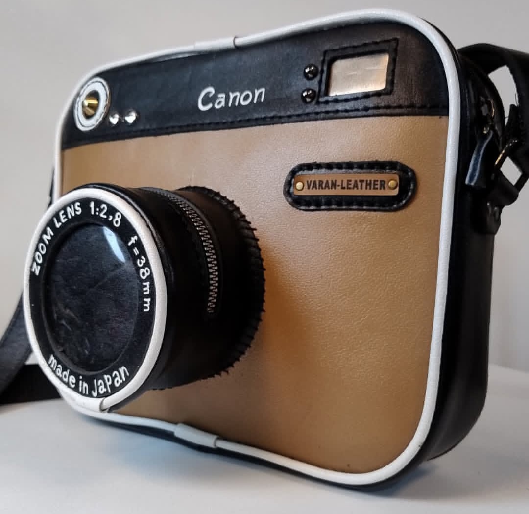 کیف دوشی زنانه چرم دستدوز مدل دوربین