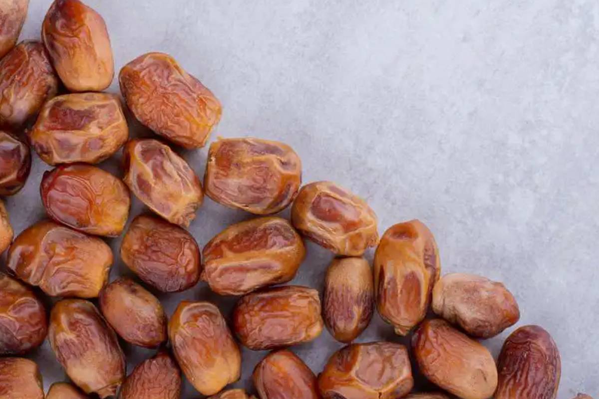 خرما زاهدی لوکس + گزینه عالی برای شیرینی طبیعی