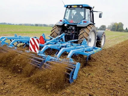 گاوآهن های قدیمی کاربردی برای تسطیح زمین