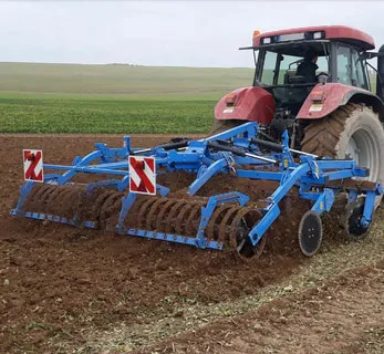 تصویر 1 از گاوآهن های قدیمی کاربردی برای تسطیح زمین