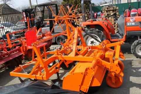 تصویر 2 از گاوآهن بیل زن مجهز به تیغه‌ های سبک و مقاوم